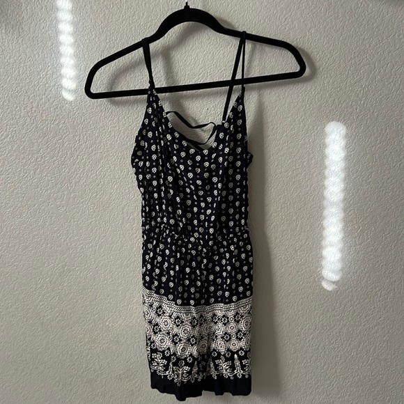 Garage, XS, dark blue and white romper. - Picture 1 of 6